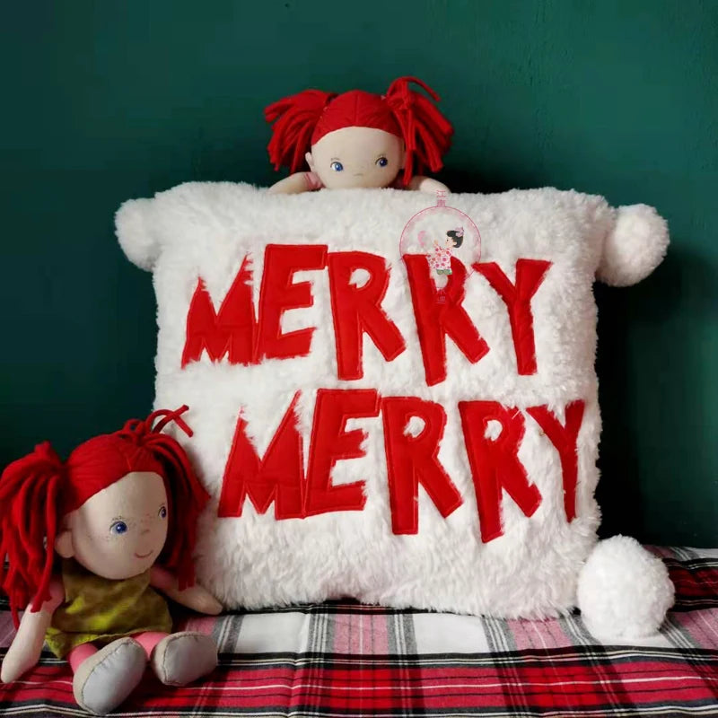 Coussin noël blanc et rouge avec pompons merry merry