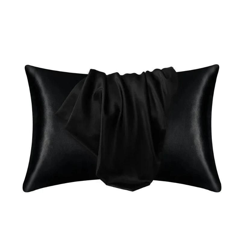 Housse de coussin en soie noir