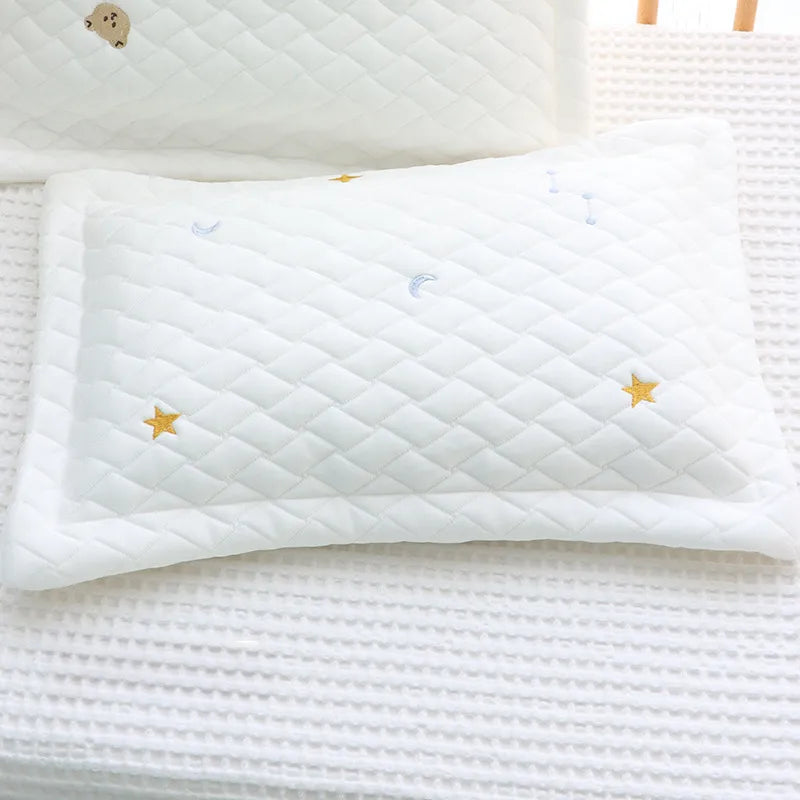 Coussin pour bébé naissance étoiles